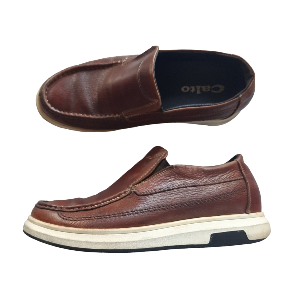 Calto Men's Invisible Height Increasing Elevator Loafers. Size: 7.5